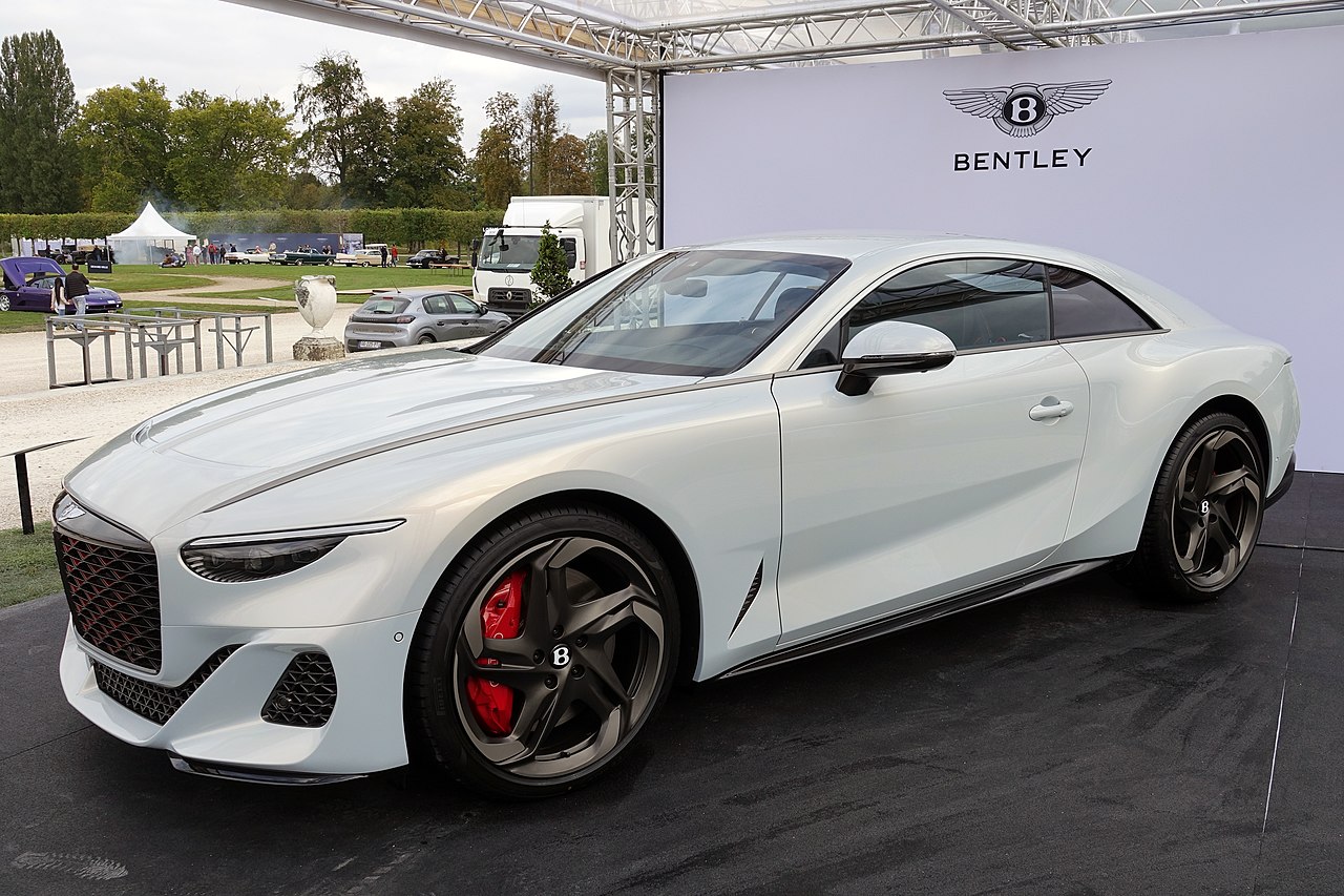 2026 Bentley Specifications Investigation: Who are the toughest competitors in 2026?
